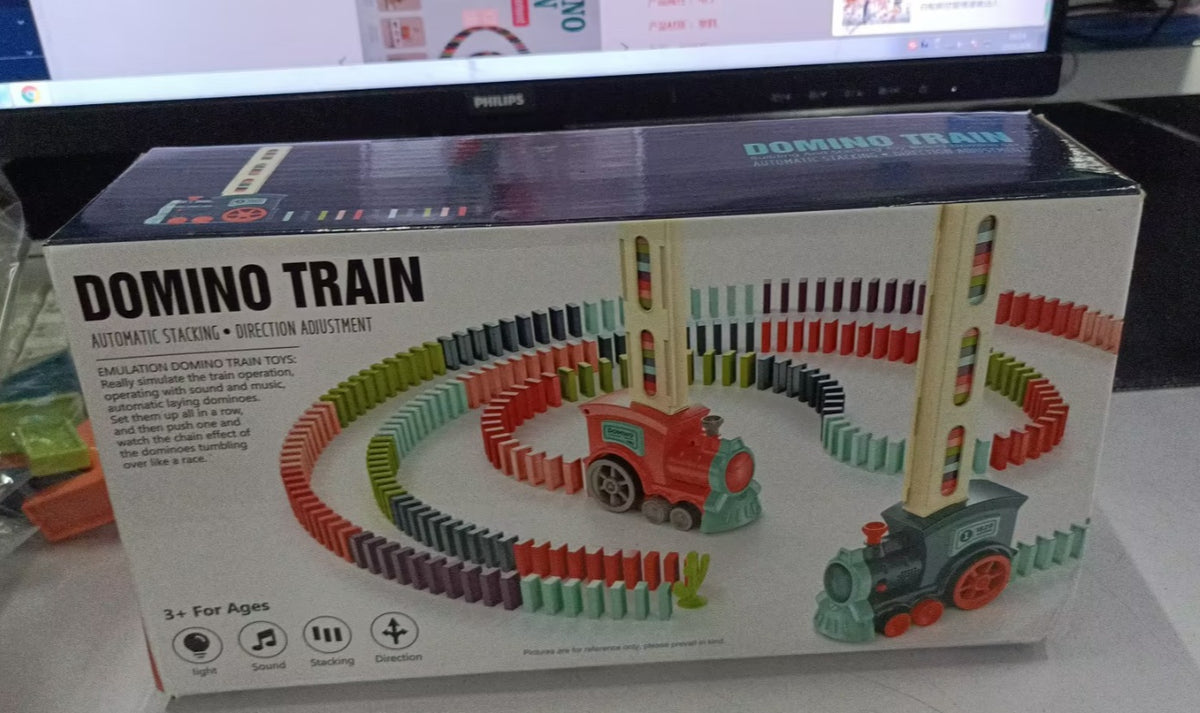 Domino Train 100-Piece Auto-Laying Set